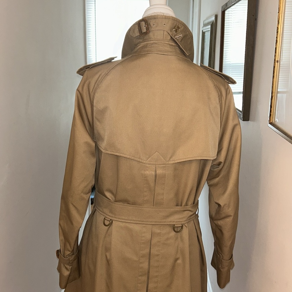 RARE VINTAGE Classic Burberry trench Sz 6-8 custom altered mid length exquisite - Picture 9 of 10